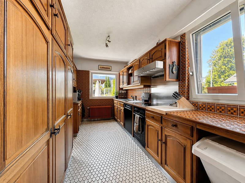 Beautiful and large villa with breathtaking views of the Dents du Midi (5)