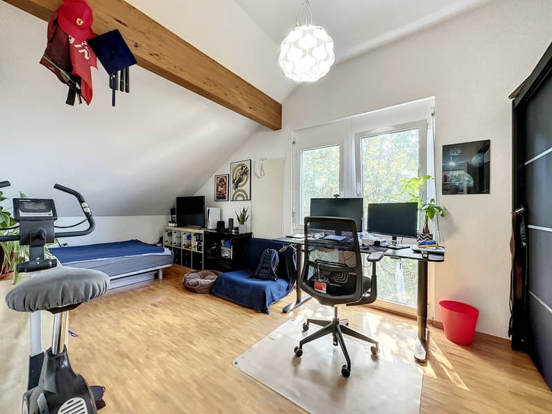 Semi-detached villa with 5.5 rooms, offering a panoramic view of the lake and the Alps! (10)