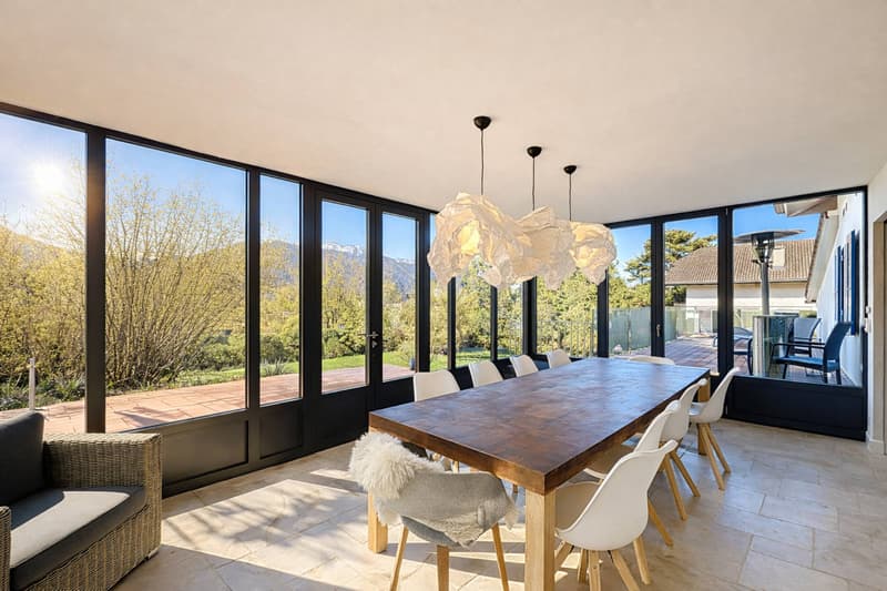 Family house with beautiful garden (3)