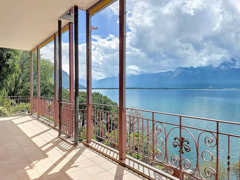 Magnificent 5.5-room apartment, waterfront! Prestigious residence! (3)