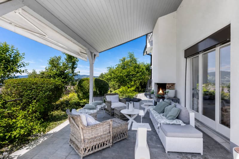 Individual villa with 6.5 rooms and a view of Lake Geneva (13)