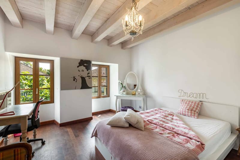 Exceptional property with elevator, in the heart of Montreux! (9)