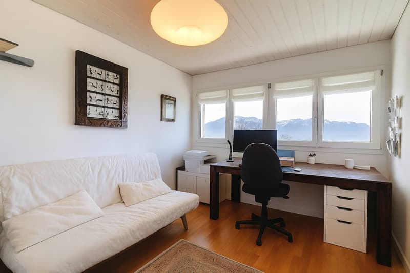 Schönes individuelles Anwesen mit Blick auf den See und die Berge (12)