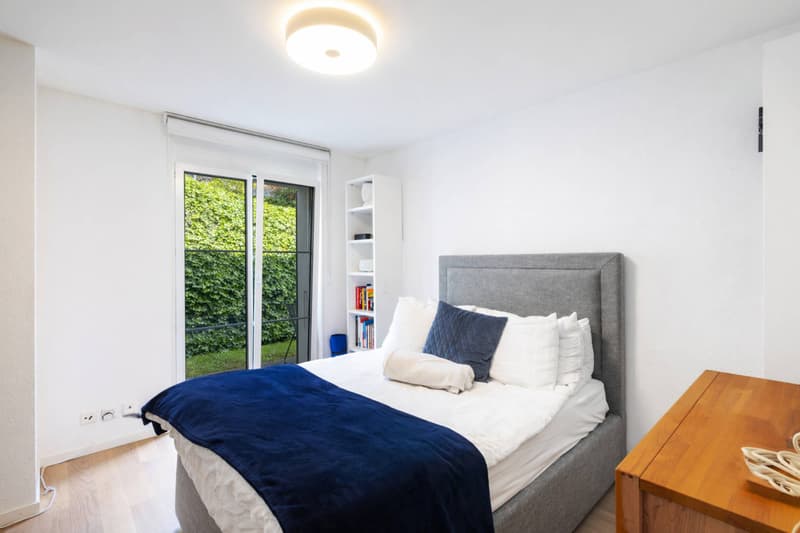 Geräumige 5.5-Zimmer-Wohnung mit Terrasse und großem Garten (8)