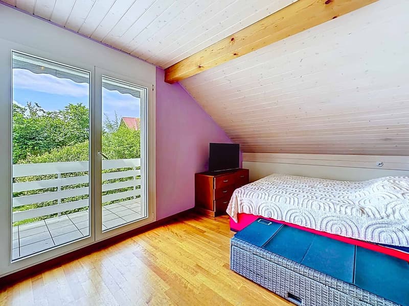 Wohnung mit 4.5 Zimmern im charmanten Dorf Brent (11)