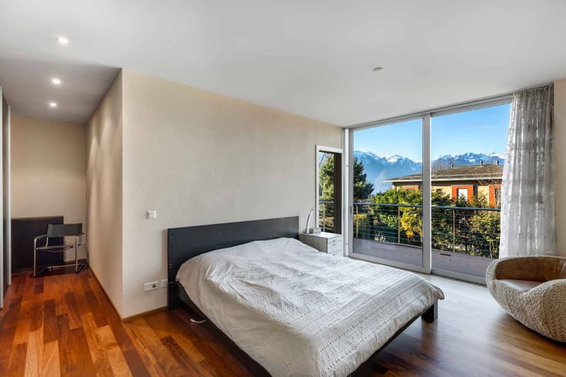 Magnifica villa a schiera situata in un quartiere residenziale calmo e sicuro! (10)