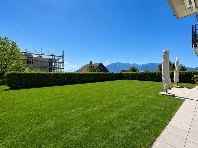 Spacieux appartement de 5.5 pièces avec terrasse et grand jardin (12)