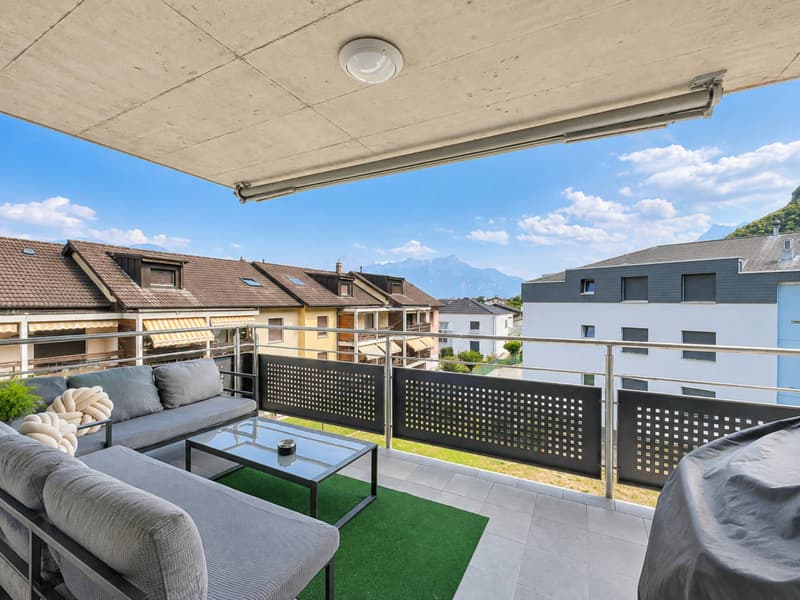 Spacieux appartement de 4,5 pièces avec vue sur les montagnes (1)