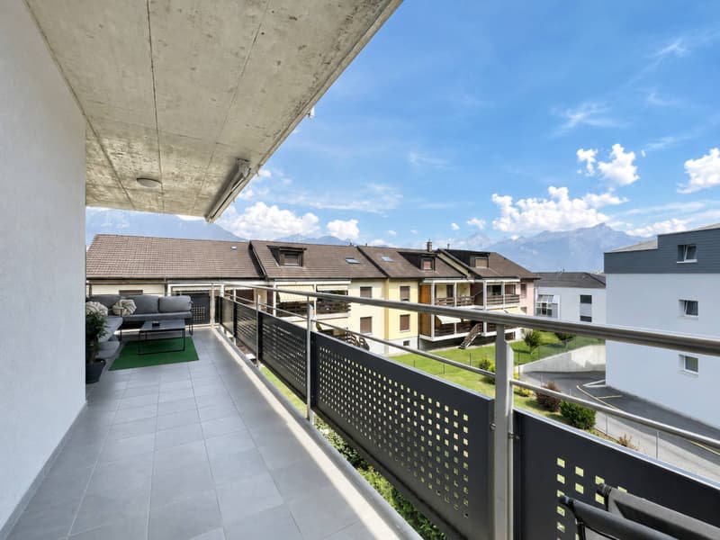 Spacieux appartement de 4,5 pièces avec vue sur les montagnes (6)