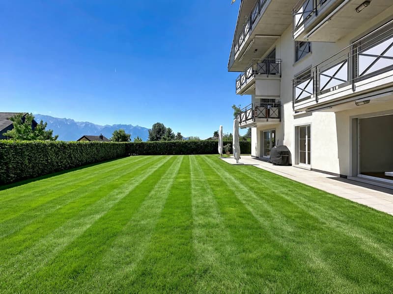Spacieux appartement de 5.5 pièces avec terrasse et grand jardin (12)