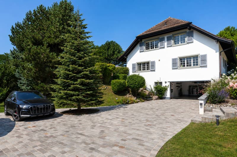 Superbe propriété de 7,5 pièces au cur d'un quartier très recherché (10)
