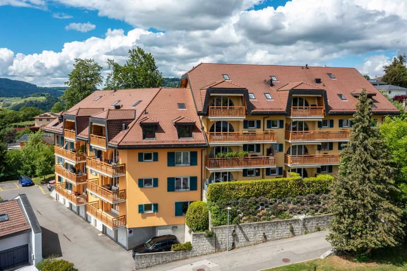 Spacieux appartement de 120 m² pondérés dans un environnement calme (3)