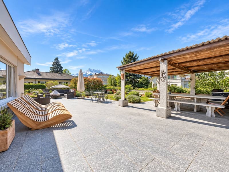 Belle et grande villa avec vue imprenable sur les Dents du Midi (8)