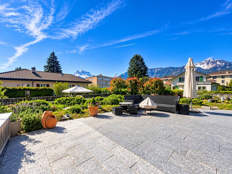 Belle et grande villa avec vue imprenable sur les Dents du Midi (3)
