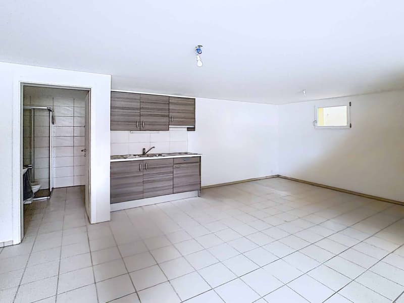 45 m² space ideal for craftsman or storage (1)