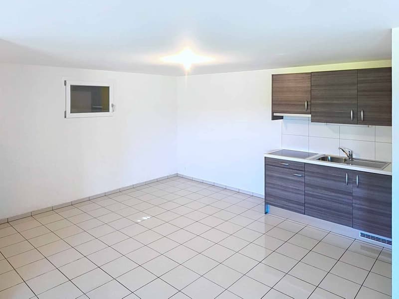 45 m² space ideal for craftsman or storage (4)