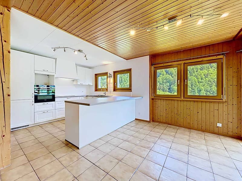 Charming 5-room property with breathtaking views of the mountains (5)
