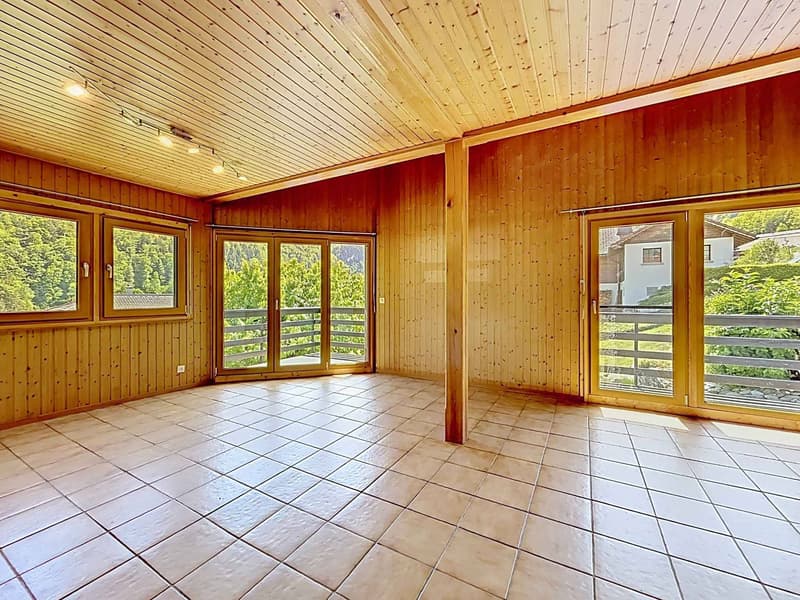 Charming 5-room property with breathtaking views of the mountains (7)