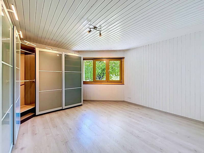 Charming 5-room property with breathtaking views of the mountains (10)