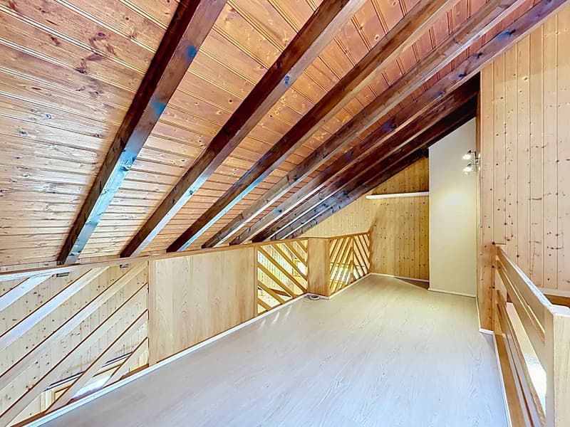 Charming 5-room property with breathtaking views of the mountains (8)