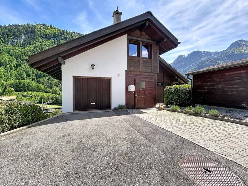 Charming 5-room property with breathtaking views of the mountains (13)