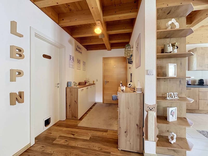Einfamilienhaus mit 4.5 Zimmern, Südausrichtung und Bergblick (4)