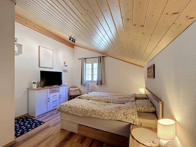 Einfamilienhaus mit 4.5 Zimmern, Südausrichtung und Bergblick (10)