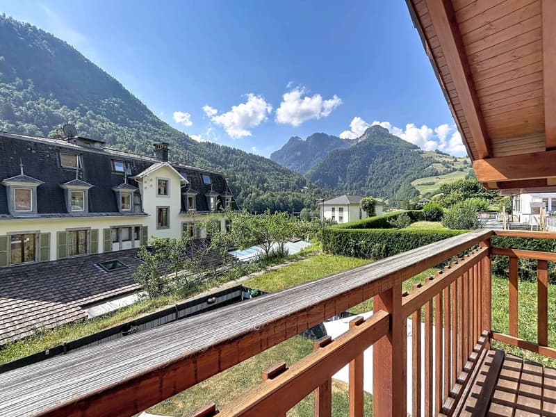 Einfamilienhaus mit 4.5 Zimmern, Südausrichtung und Bergblick (3)