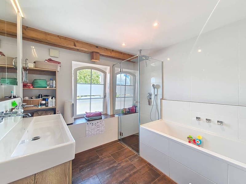 Duplex de 5.5 pièces en attique proche de Romont (9)