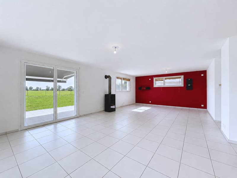 Maison familiale au calme avec vue dégagée sur la campagne (4)