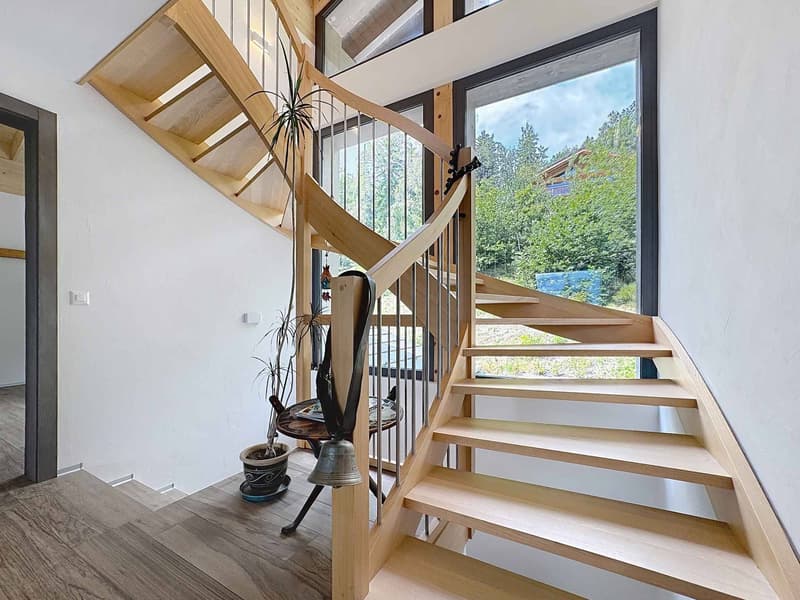 Exceptional chalet on 3 levels with indoor pool/ wellness space (11)