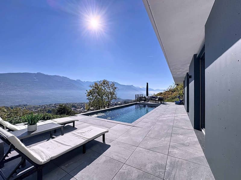 Villa con piscina - vista panoramica (12)