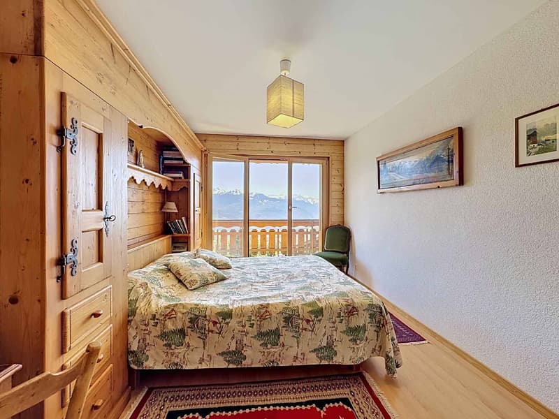 Lovely strike: charming duplex with garden and panoramic view (6)
