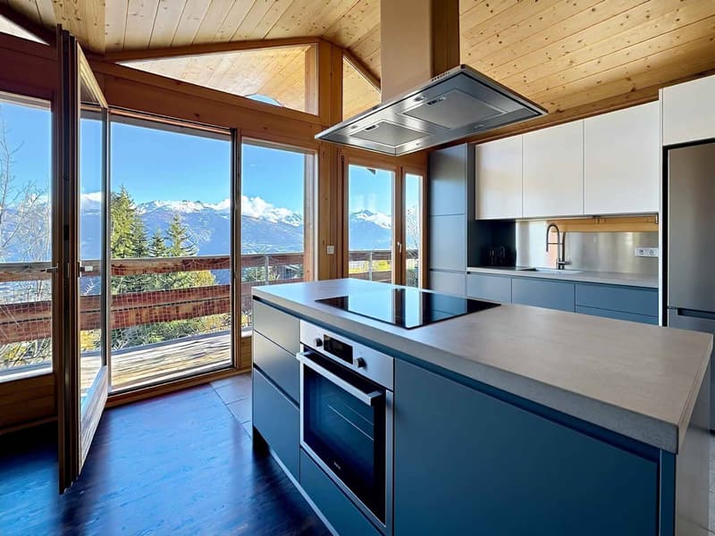A spacious and cozy chalet in the heart of Anzère (3)