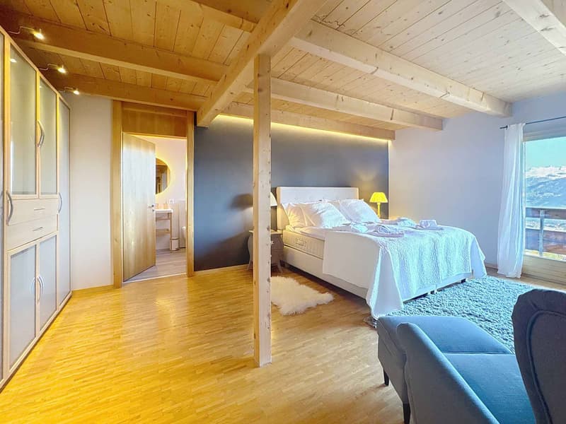 A spacious and cozy chalet in the heart of Anzère (4)