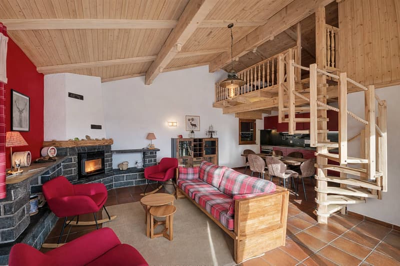 Semi-detached chalet with authentic charm, fully renovated (2)