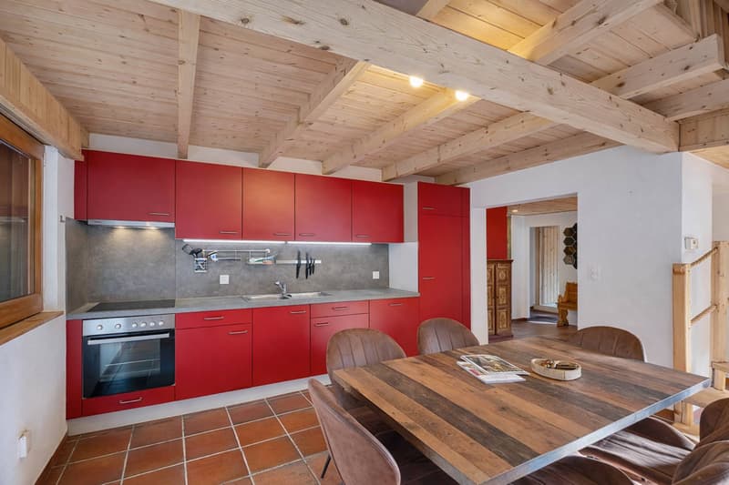 Chalet mitoyen au charme authentique entièrement rénové (4)