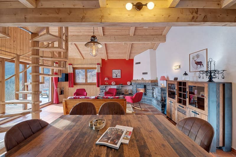 Chalet mitoyen au charme authentique entièrement rénové (1)