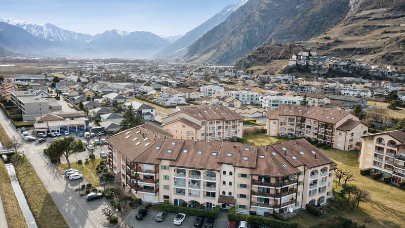 Attique en duplex  Le privilège dun accès direct aux Bains de Saillon (7)
