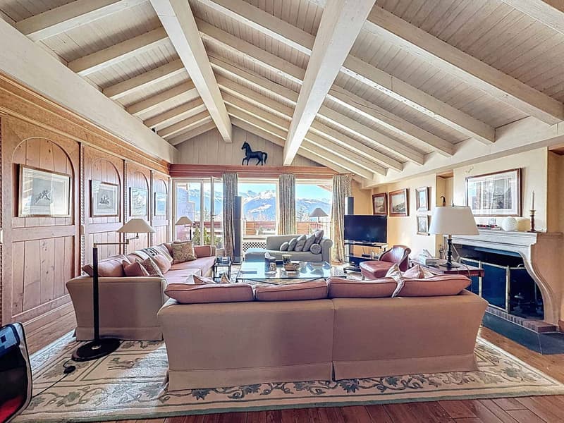 6.5-room attic apartment facing the golf course with superb views + studio (7)