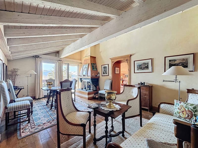 6.5-room attic apartment facing the golf course with superb views + studio (5)