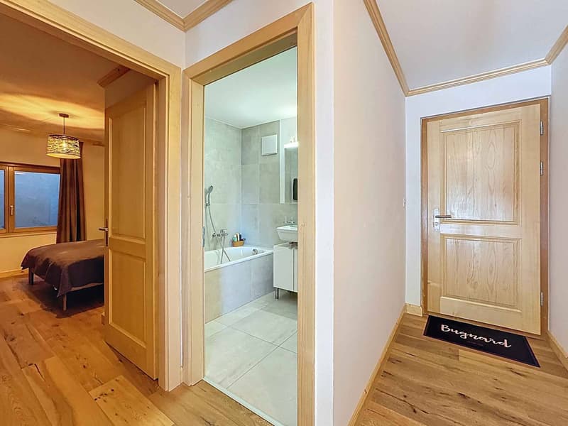 Magnificent 4.5-room apartment with garden and beautiful view (8)