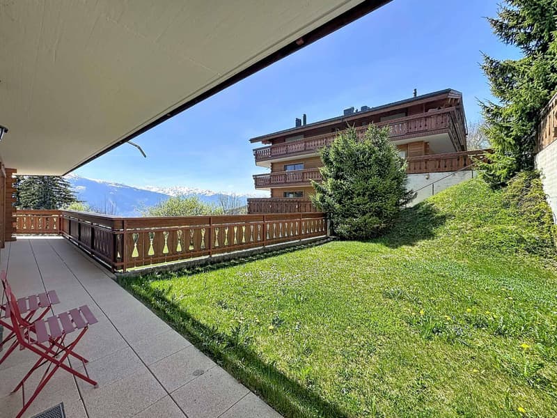 Magnificent 4.5-room apartment with garden and beautiful view (3)