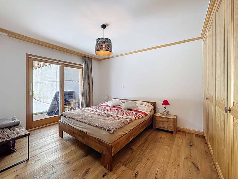 Magnificent 4.5-room apartment with garden and beautiful view (9)