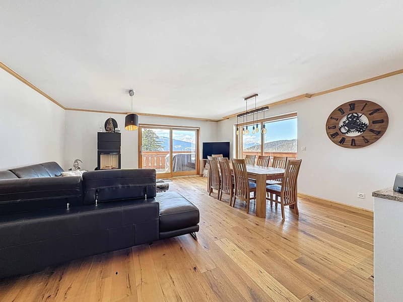 Magnificent 4.5-room apartment with garden and beautiful view (4)