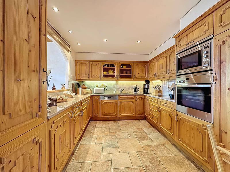 MAGNIFICENT DUPLEX/ATTIC OF 6.5 ROOMS IN THE CENTER WITH VERY BEAUTIFUL VIEW (7)
