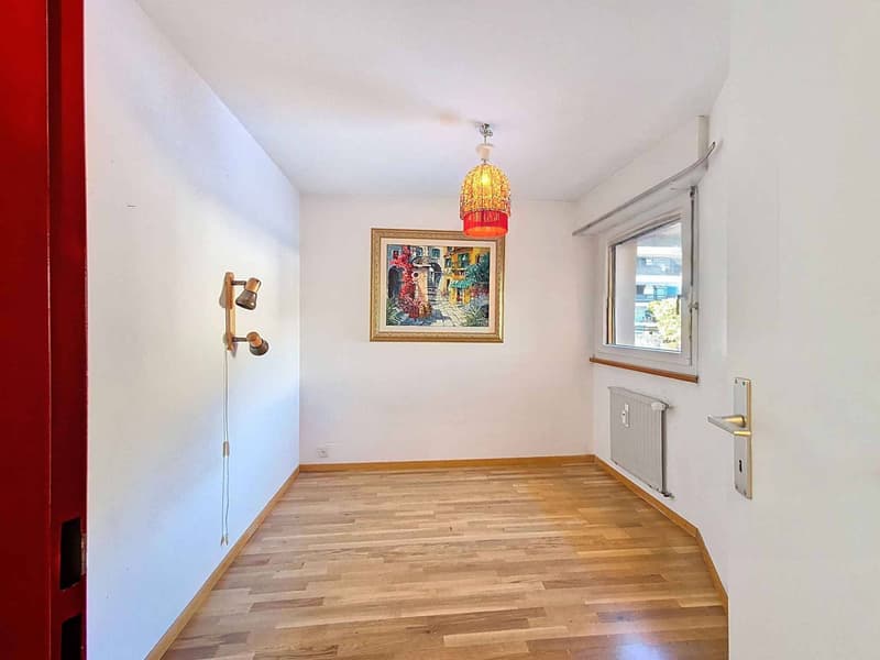 Opportunity - 2-Bedroom Apartment near the Funicular (7)