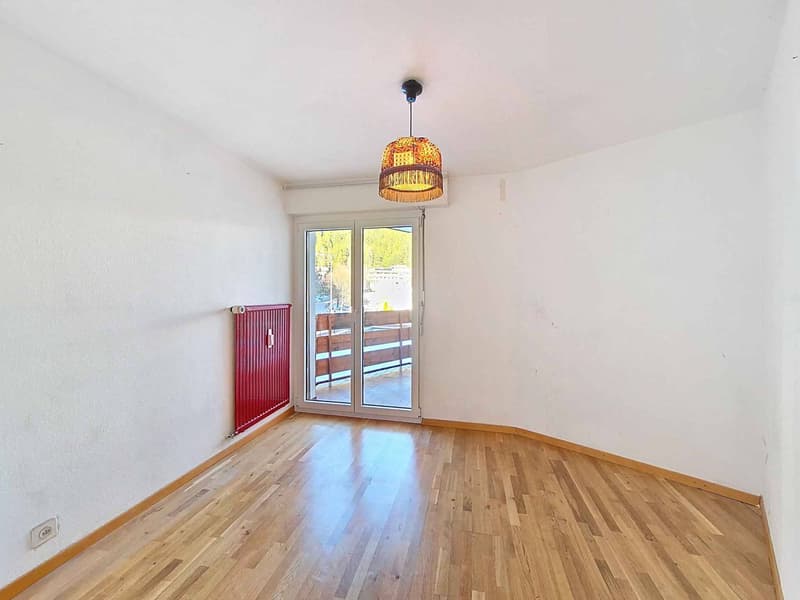 Opportunity - 2-Bedroom Apartment near the Funicular (6)