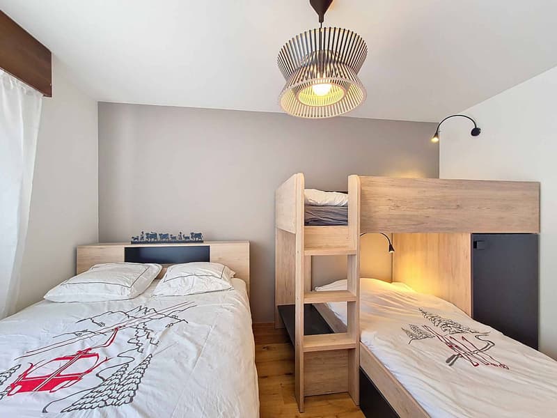 Renovated 2.5-room apartment (8)