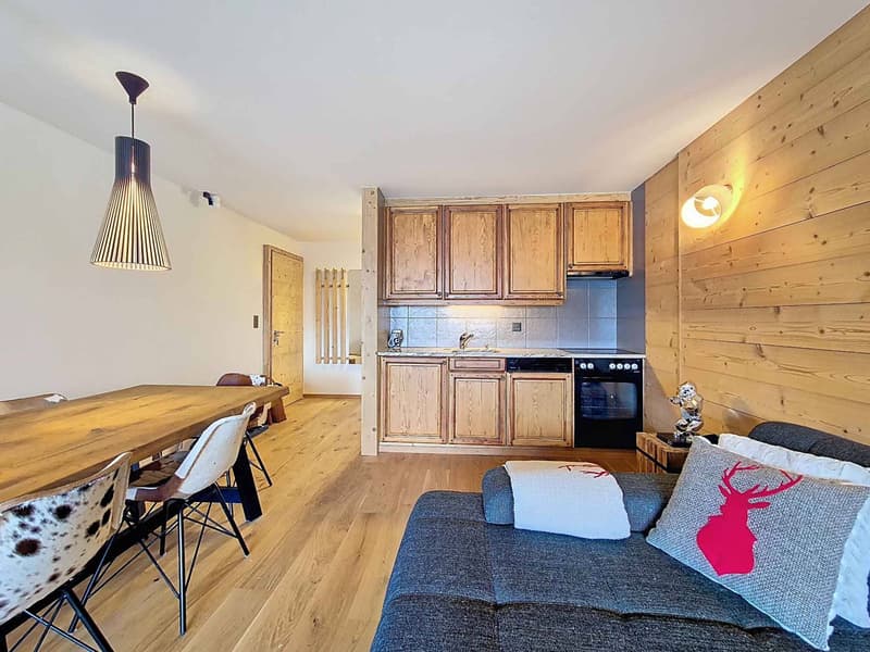 Renovated 2.5-room apartment (3)